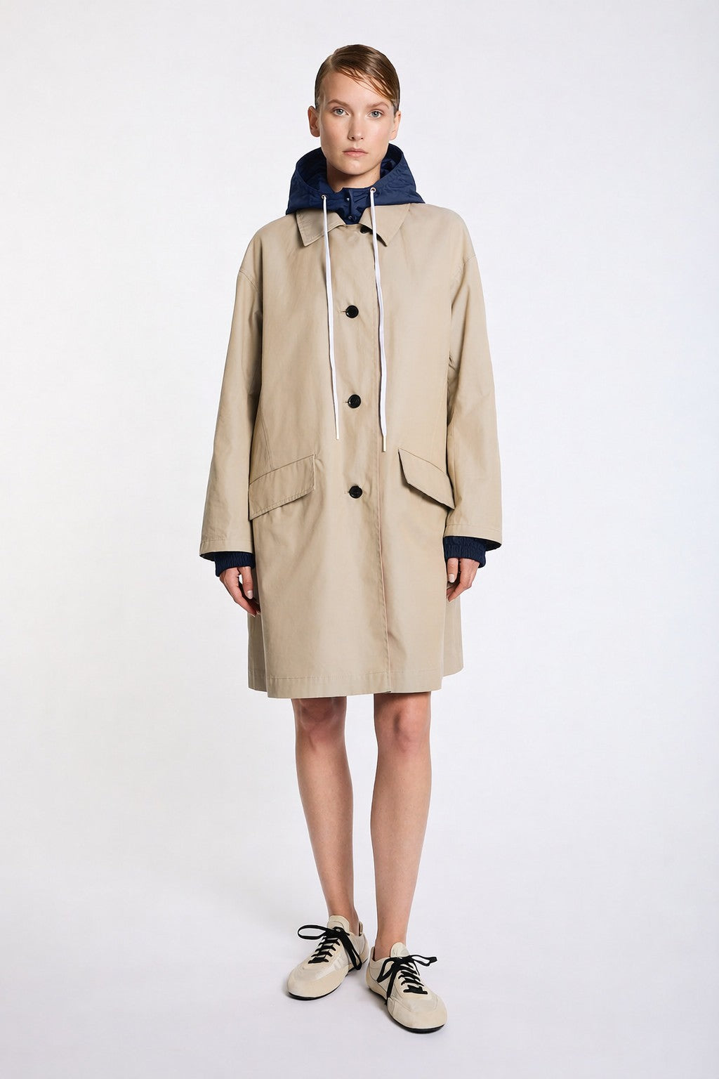 LIS LAREIDA Mantel Ginza
