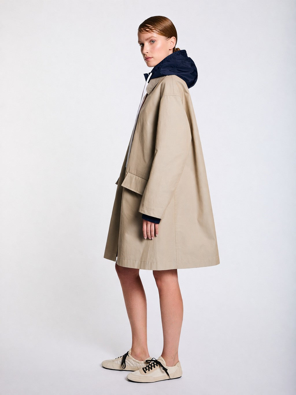 LIS LAREIDA Mantel Ginza